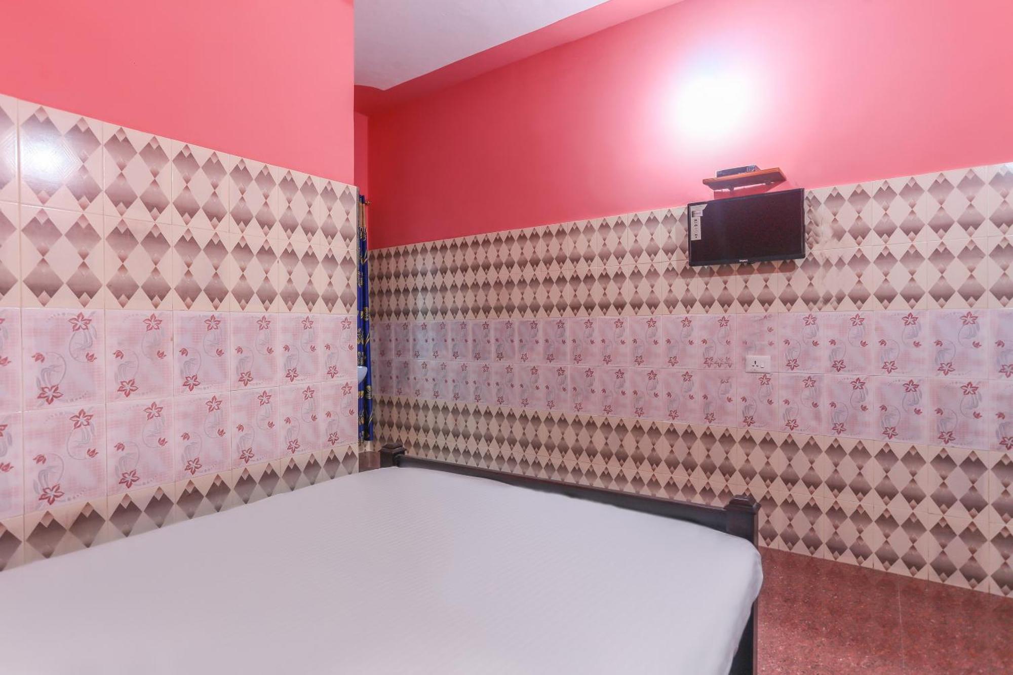 Hotel O Sree Bhadra Tourist Home Kollam Esterno foto