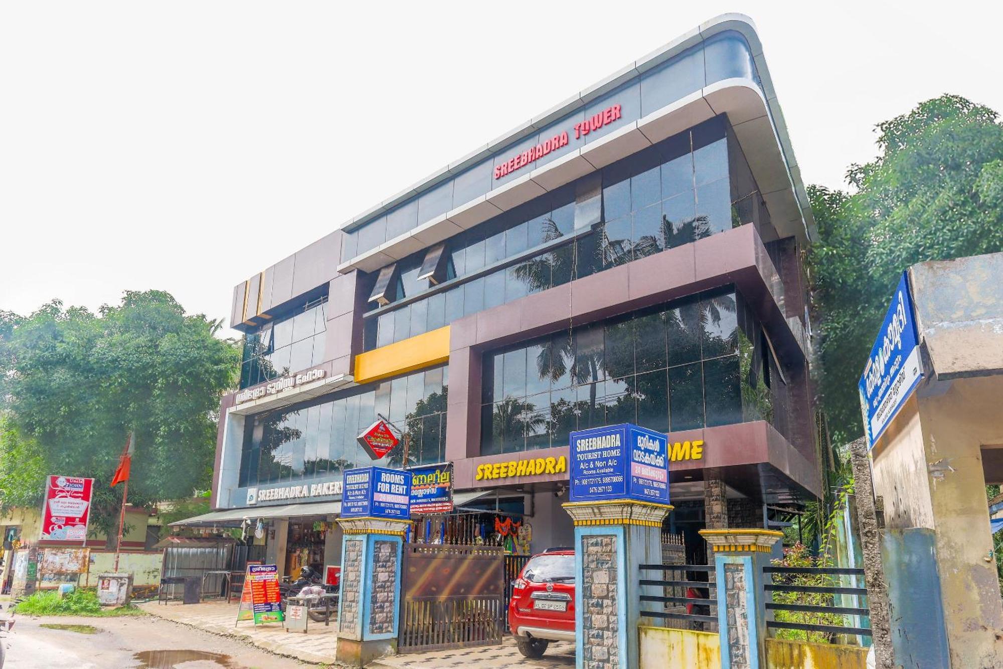 Hotel O Sree Bhadra Tourist Home Kollam Esterno foto